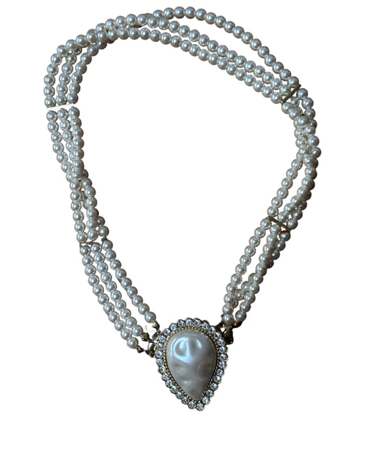 Pierre Cardin Vintage Cabochon Peal Necklace