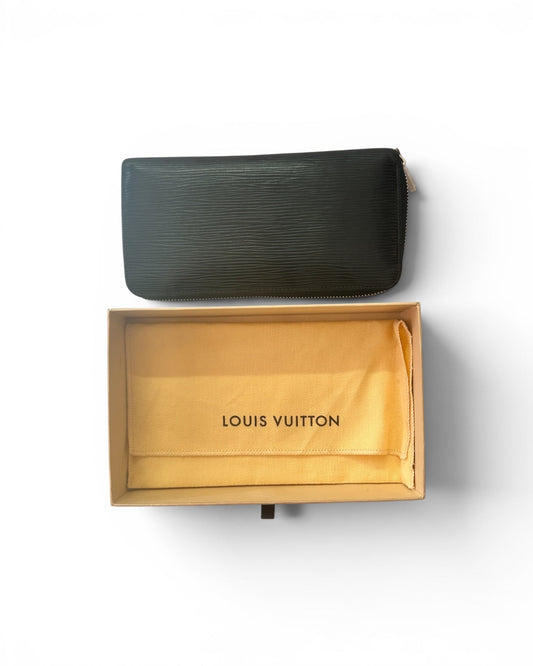 Louis Vuitton Black Epi-Leather Zippy Wallet